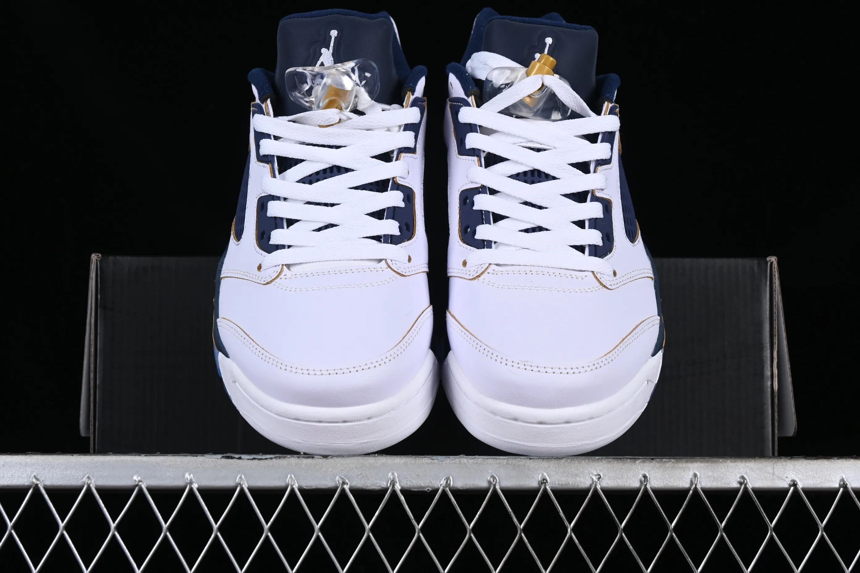 All categories Air Jordan Jordan series basketball shoes Air Jordan 5 Air Jordan 5 Low "Dunk From Above" AJ5 Joe 5 white and blue 819171-135